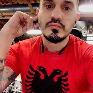 Meet your Posher, Nick